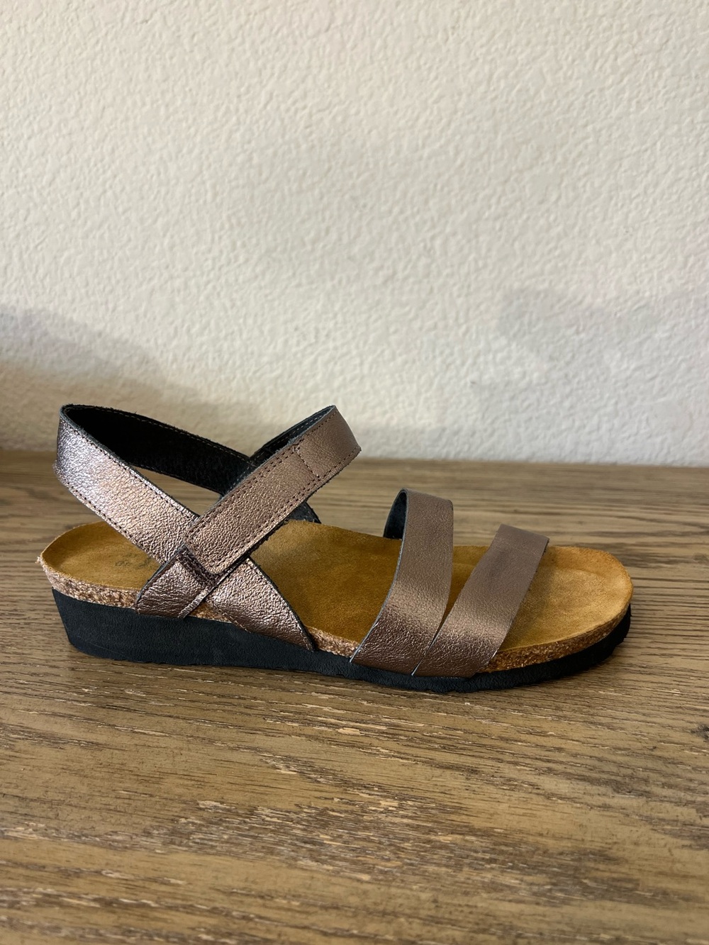 Naot Kayla sandal radiant copper leather sz 9-9.5 EU 40 comfort walking casual - Picture 2 of 12